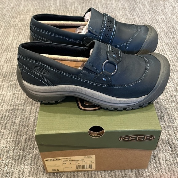 Kaci III Winter Slip-On Shoe  Dress Blue/Steel Grey - Picture 3 of 11